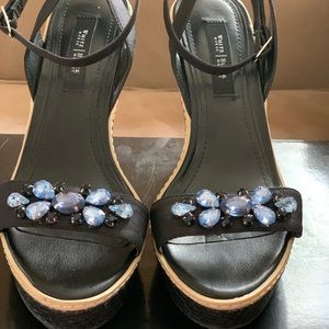 White House Black Market BRAND NEW Heels